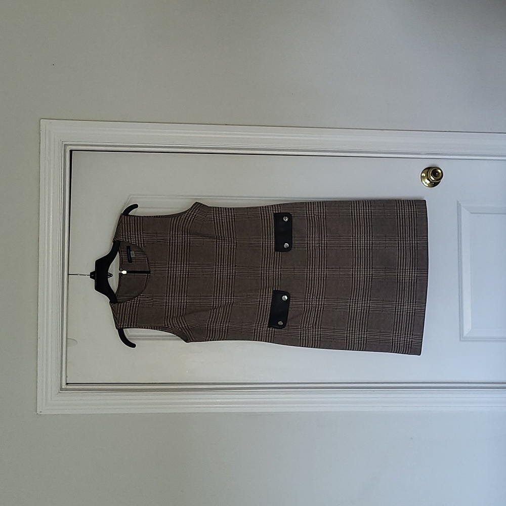 Tommy HILFIGER ,size10 light brown